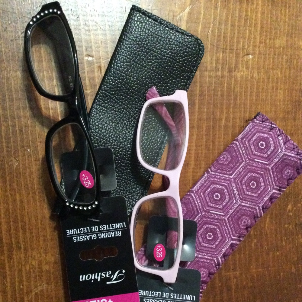 New set 2 Fashion 3,25 reading glasses with cases